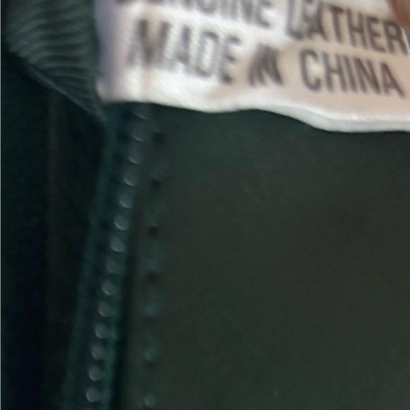 Elegant Vintage Green Suede Crossbody Bag - Picture 5 of 10